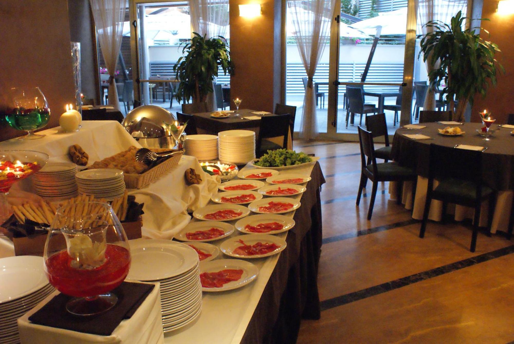 Hotel Calissano Alba Kültér fotó