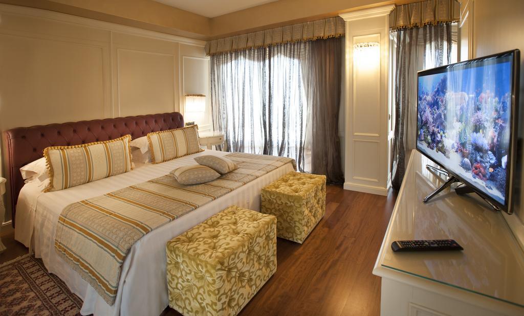 Hotel Calissano Alba Kültér fotó