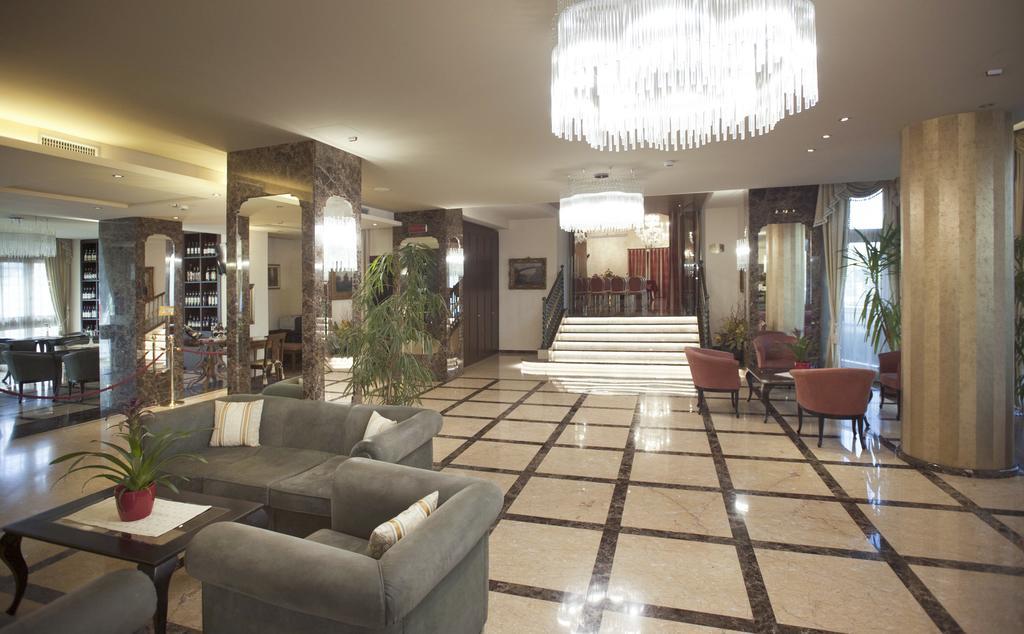 Hotel Calissano Alba Kültér fotó