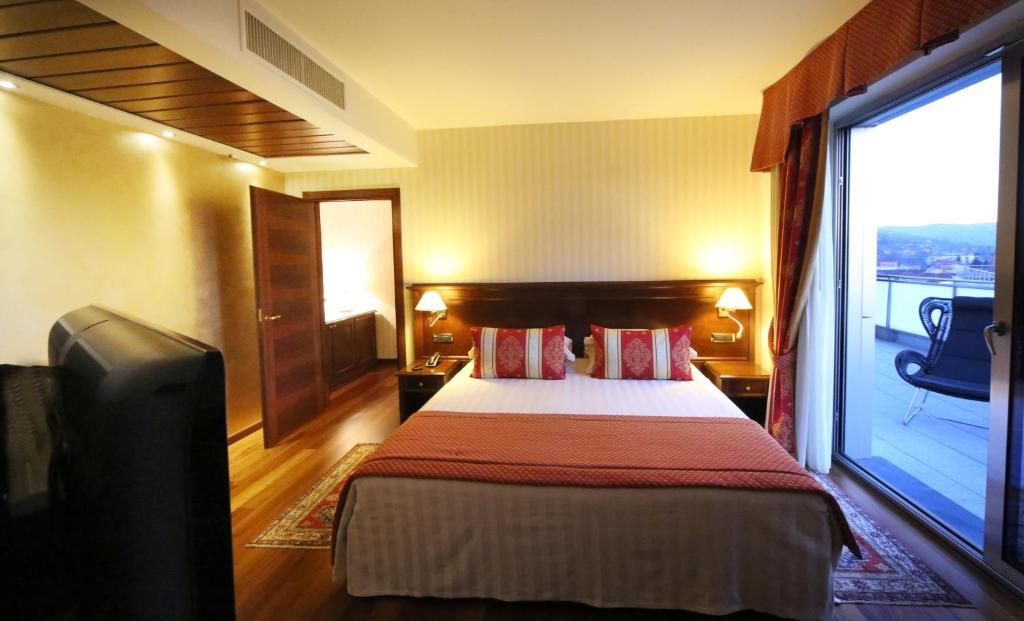 Hotel Calissano Alba Szoba fotó