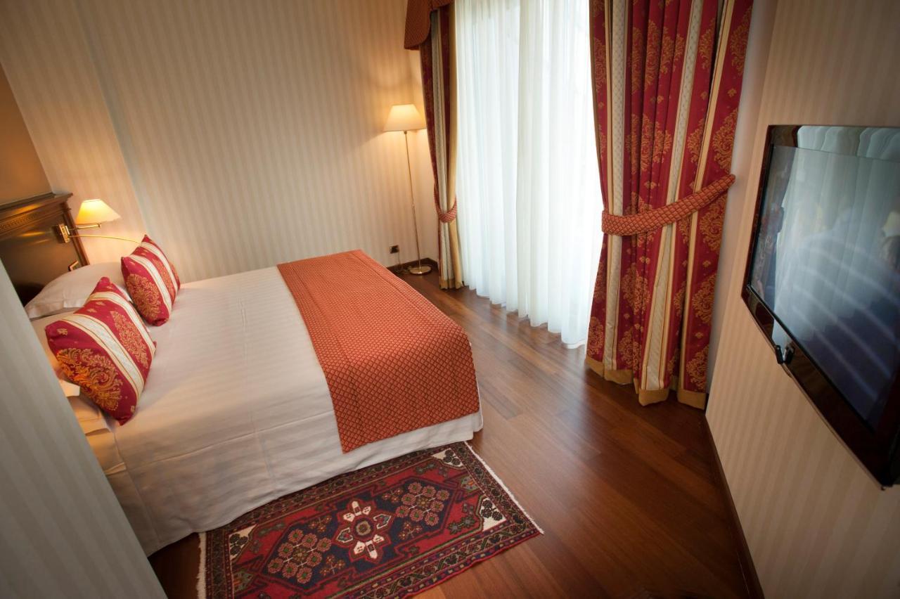 Hotel Calissano Alba Kültér fotó
