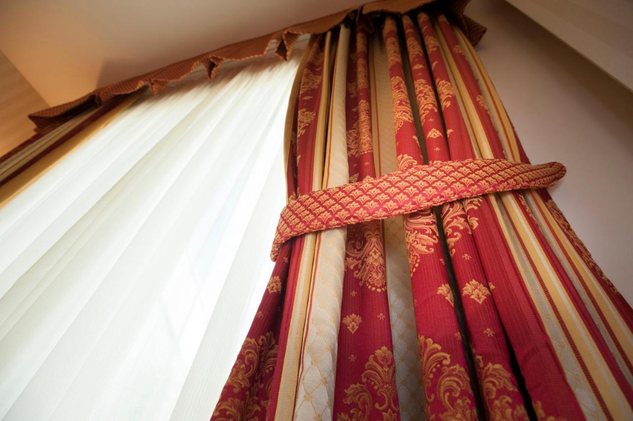 Hotel Calissano Alba Kültér fotó